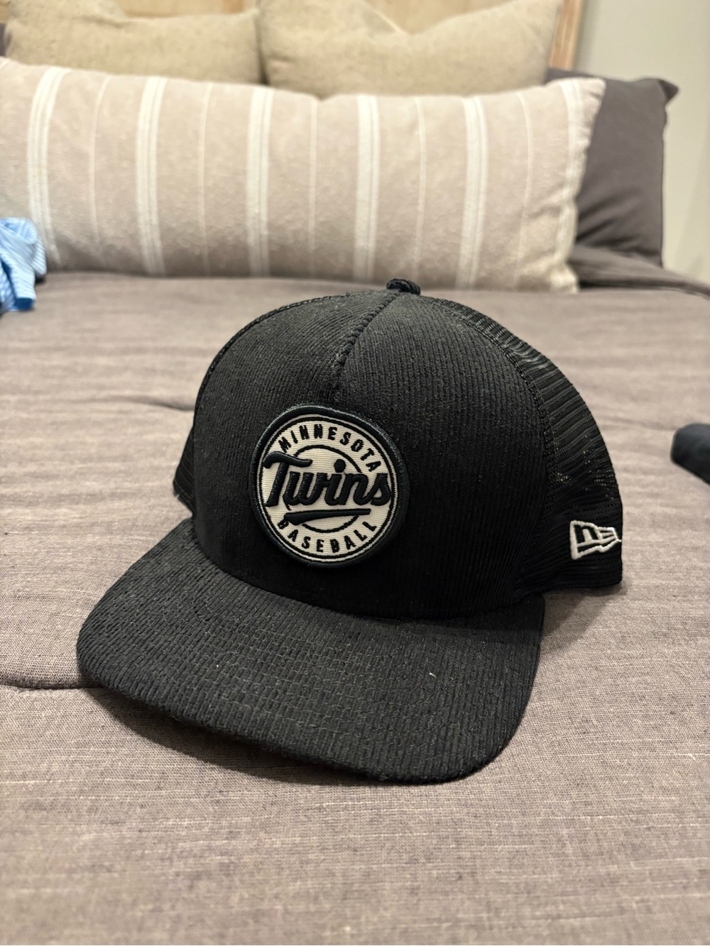 New Era Black Minnesota Twins Patch Trucker Hat